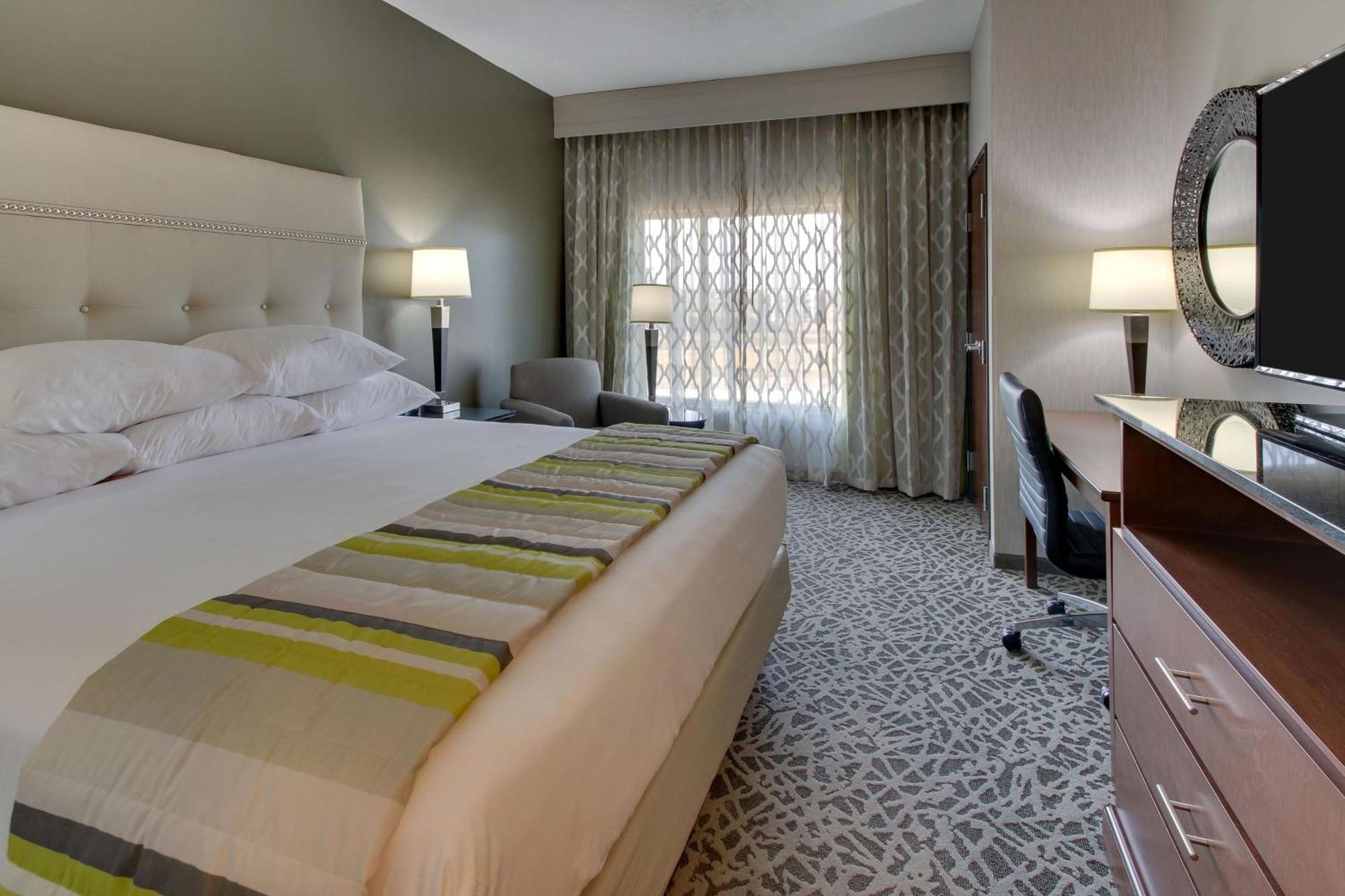 Drury Inn & Suites Cleveland Beachwood Exteriör bild