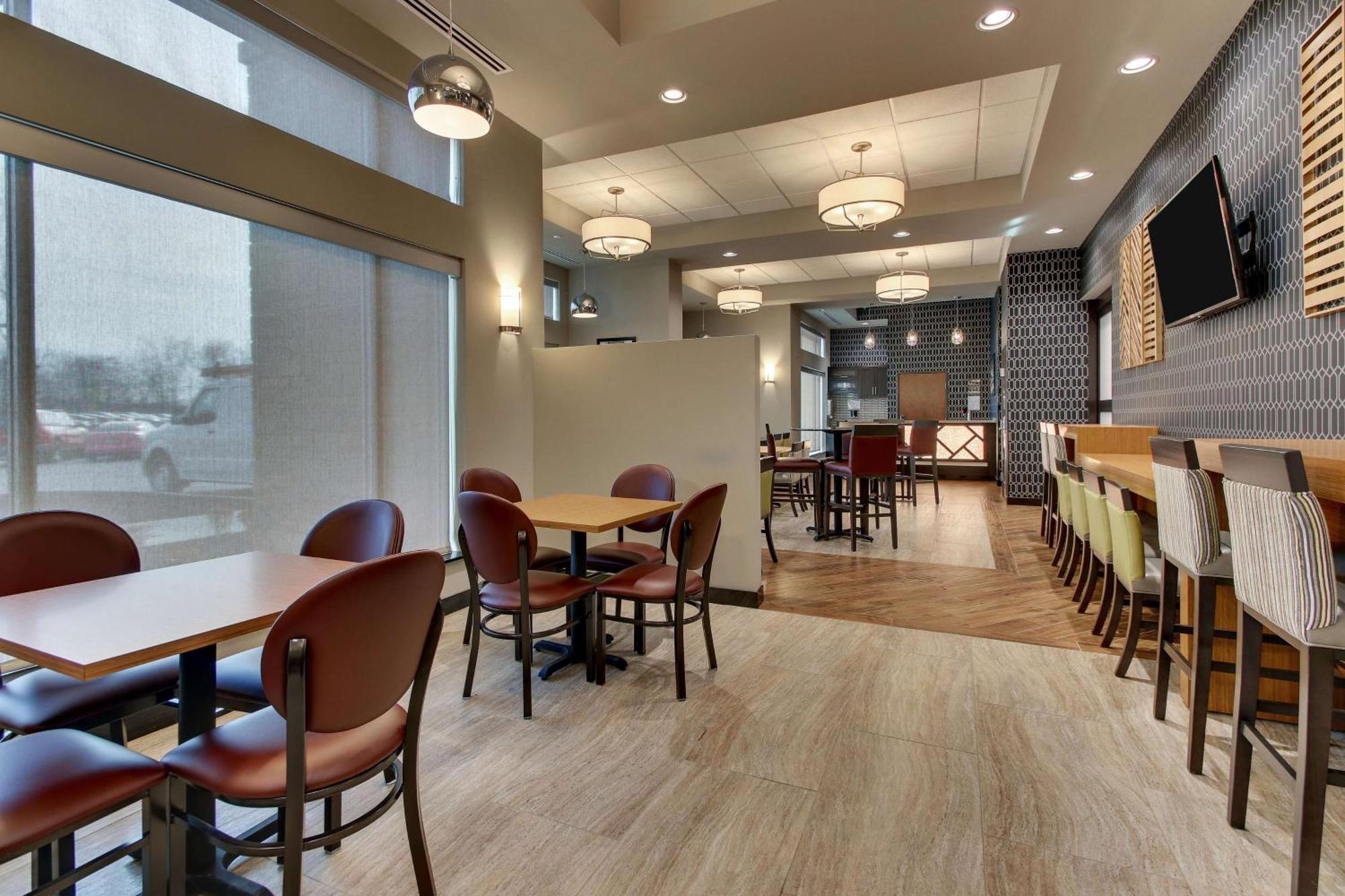 Drury Inn & Suites Cleveland Beachwood Exteriör bild
