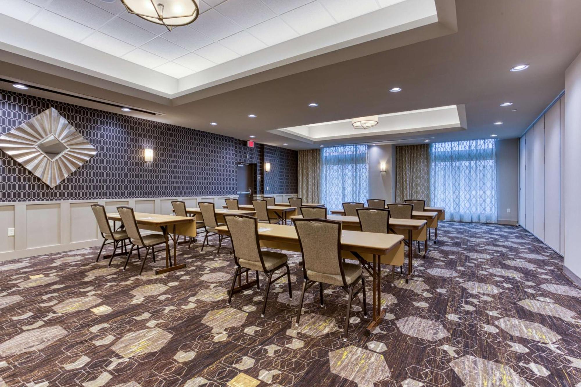 Drury Inn & Suites Cleveland Beachwood Exteriör bild